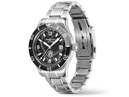 Montblanc 1858 Iced Sea Automatic Date Edelstahl 42mm schwarzes Zifferblatt Metallband – Herrenuhren Uhr mit Datum aus Edelstahl und Keramik. Das Gehäuse ist rund und silber. Das Edelstahlarmband ist silber. Das Zifferblatt ist arabisch Index und schwarz. – Ansicht 2