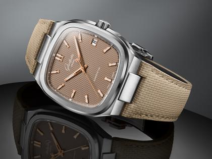 Glashütte Original Seventies Vintage Kollektion Tweed Amp Automatik Edelstahl 39x39mm beiges Zifferblatt beiges Kautschukband – Herrenuhren Uhr mit Datum aus 750 Rotgold, Edelstahl und Kautschuk. Das Gehäuse ist quadratisch und silber. Das Kautschuk / Kunststoff / Silikon Armband ist beige. Das Zifferblatt ist ein Index in beige. – Ansicht 5