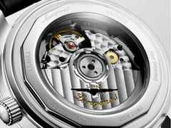 Longines Conquest Heritage Central Power Reserve Automatik Edelstahl 38mm champagnerfarbenes Zifferblatt schwarzes Lederband – Herrenuhren Uhr mit Datum aus Edelstahl und Leder. Das Gehäuse ist rund und silber. Das Lederarmband Kroko / Alligator ist schwarz. Das Zifferblatt ist ein Index in beige. – Ansicht 6