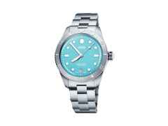 Oris Divers Sixty-Five Cotton Candy Automatik Edelstahl 38mm blaues Zifferblatt Metallband – Damenuhren Uhr mit Datum aus Edelstahl. Das Gehäuse ist rund und silber. Das Edelstahlarmband ist silber. Das Zifferblatt ist ein Index in blau.