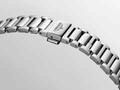 Longines Conquest Chronograph Automatik Edelstahl 42mm weiß-grünes Zifferblatt Metallband – Herrenuhren Chronograph aus Edelstahl und Keramik. Das Gehäuse ist rund und silber. Das Edelstahlarmband ist silber. Das Zifferblatt ist ein Index in silber. – Ansicht 6