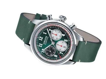 Union Glashütte Belisar Chronograph Automatik Edelstahl 44mm weiß-grünes Zifferblatt grünes Lederband – Herrenuhren Chronograph aus Edelstahl. Das Gehäuse ist rund und silber. Das Lederarmband ist grün. Das Zifferblatt ist arabisch Index und grün. – Ansicht 2