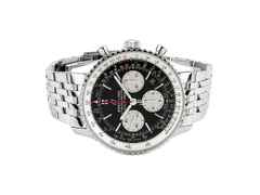 Breitling Navitimer B01 Chronograph 43 Automatik Edelstahl schwarzes Zifferblatt Metallband AB0121211B1A1 Full Set mit Garantie Occasion – Herrenuhren Chronograph aus Edelstahl. Das Gehäuse ist rund und silber. Das Edelstahlarmband ist silber. Das Zifferblatt ist ein Index in schwarz.