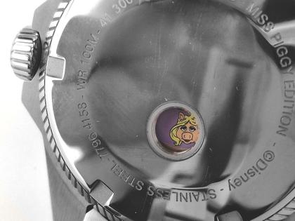 Oris Pro Pilot X Miss Piggy Edition Automatik Edelstahl 34mm pinkes Zifferblatt Metallband 01 531 7796 4158-07 8 17 05LC Full Set mit Garantie Occasion Neu – Damenuhren Uhr ohne Datum aus Edelstahl. Das Gehäuse ist rund und silber. Das Edelstahlarmband ist silber. Das Zifferblatt ist ein Index in pink. – Ansicht 3