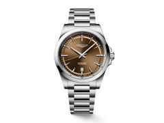 Longines Conquest Automatik Edelstahl 41mm braunes Zifferblatt Metallband – Herrenuhren Uhr mit Datum aus Edelstahl. Das Gehäuse ist rund und silber. Das Edelstahlarmband ist silber. Das Zifferblatt ist ein Index in braun.