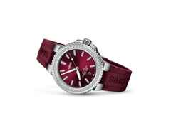 Oris Aquis Date Diamonds Automatik Edelstahl 41,5mm rotes ZIfferblatt rotes Kautschukband – Damenuhren Uhr mit Datum aus Edelstahl und Kautschuk. Das Gehäuse ist rund und silber. Das Kautschuk / Kunststoff / Silikon Armband ist rot. Das Zifferblatt ist ein Index in rot. – Ansicht 2