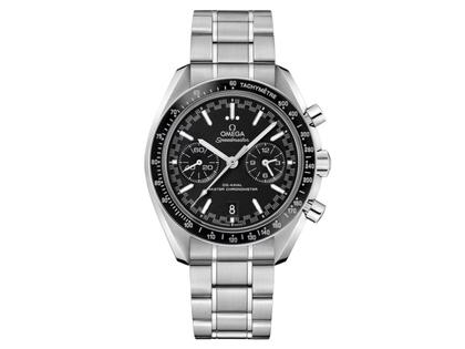 Omega Speedmaster Racing Chronograph Automatik Edelstahl 44mm schwarzes Zifferblatt Metallband – Herrenuhren Chronograph aus Edelstahl und Keramik. Das Gehäuse ist rund und silber. Das Edelstahlarmband ist silber. Das Zifferblatt ist ein Index in schwarz.