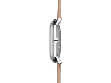 Junghans Max Bill Kleine Automatic Edelstahl 34mm silbernes Zifferblatt braunes Lederband – Damenuhren Uhr mit Datum aus Edelstahl. Das Gehäuse ist rund und silber. Das Lederarmband ist braun. Das Zifferblatt ist arabisch Index und silber. – Ansicht 2