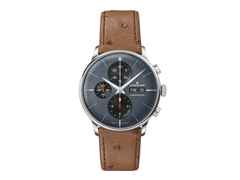 Junghans Meister Chronoscope Automatik Edelstahl 41mm graues Zifferblatt braunes Lederband – Herrenuhren Chronograph aus Edelstahl und Leder. Das Gehäuse ist rund und silber. Das Lederarmband Strauß ist braun. Das Zifferblatt ist ein Index in grau.