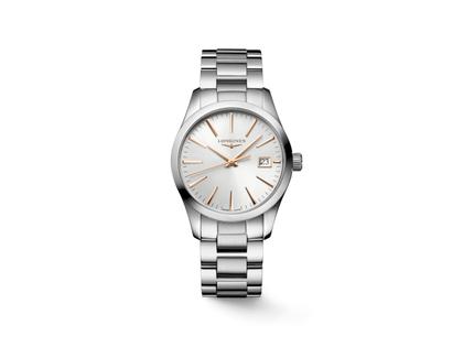 Longines Conquest Classic Quarz Edelstahl 34mm silbernes Zifferblatt Metallband – Damenuhren Uhr mit Datum aus Edelstahl. Das Gehäuse ist rund und silber. Das Edelstahlarmband ist silber. Das Zifferblatt ist ein Index in silber.