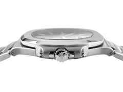 Juwelier Roller Patek Philippe Nautilus Automatik Edelstahl 40mm Metallband 5711/1A-010 Full Set mit Garantie Occasion Refurbished – Herrenuhren Uhr mit Datum aus Edelstahl. Das Gehäuse ist quadratisch und silber. Das Edelstahlarmband ist silber. Das Zifferblatt ist ein Index in blau. – Ansicht 4
