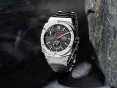 Alpina Alpiner x Fratello Extreme Regulator Automatik Edelstahl 41mm schwarzes Zifferblatt Metallband – Herrenuhren Uhr ohne Datum aus Edelstahl. Das Gehäuse ist rund und silber. Das Edelstahlarmband ist silber. Das Zifferblatt ist ein Index in schwarz. – Ansicht 9