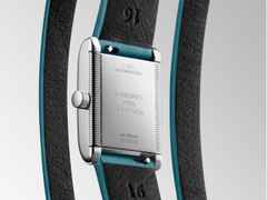 Longines DolceVita   Mini Quarz Edelstahl 22x29mm silbernes Zifferblatt blaues Lederband – Damenuhren Uhr ohne Datum aus Edelstahl und Leder. Das Gehäuse ist rechteckig und silber. Das Lederarmband ist blau. Das Zifferblatt ist römisch und silber. – Ansicht 3