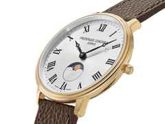 Frederique Constant Classics Moonphase Quarz Edelstahl GG-PVD 39mm weißes Zifferblatt braunes Lederband – Herrenuhren Uhr ohne Datum aus Edelstahl, Leder und PVD beschichtet. Das Gehäuse ist rund und gelbgold. Das Lederarmband ist braun. Das Zifferblatt ist römisch und weiß. – Ansicht 2