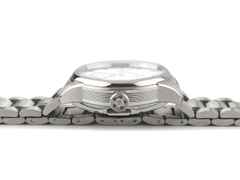 Juwelier Roller Eterna Adventic GMT Silver Automatik 42mm Metallband 7661.41.66.1702 Full Set mit Garantie Occasion Neu – Herrenuhren Uhr mit Datum aus Edelstahl. Das Gehäuse ist rund und silber. Das Edelstahlarmband ist silber. Das Zifferblatt ist ein Index in weiß. – Ansicht 3