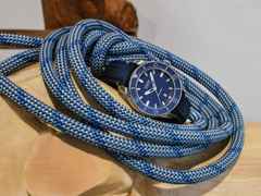 Union Glashütte Belisar  Datum Sport Automatik Edelstahl 45mm blaues Zifferblatt Metallband – Herrenuhren Uhr mit Datum aus Edelstahl. Das Gehäuse ist rund und silber. Das Edelstahlarmband ist silber. Das Zifferblatt ist ein Index in blau. – Ansicht 5