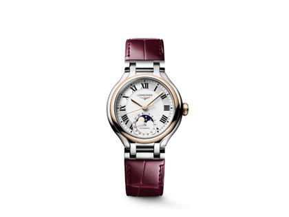 Longines PrimaLuna Mondphase Automatik Edelstahl 34mm weißes Zifferblatt rotes Lederband – Damenuhren Uhr mit Datum aus 750 Rotgold, Edelstahl und Leder. Das Gehäuse ist rund und silber. Das Lederarmband ist rot. Das Zifferblatt ist römisch und weiß.