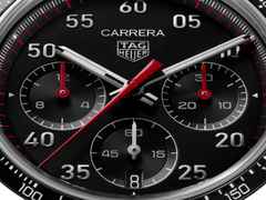 TAG Heuer Carrera Chronograph Sport Automatik Edelstahl 42mm schwarzes Zifferblatt Metallband – Herrenuhren Chronograph aus Edelstahl und Keramik. Das Gehäuse ist rund und silber. Das Edelstahlarmband ist silber. Das Zifferblatt ist arabisch Index und schwarz. – Ansicht 5