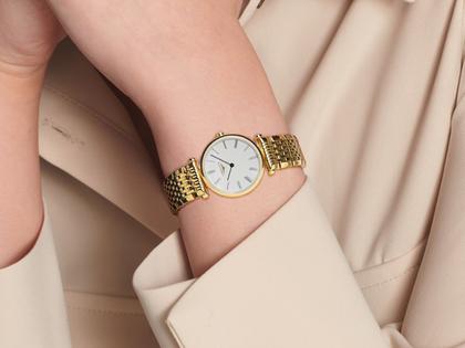 Longines La Grande Classique Quarz Edelstahl Gelbgold-PVD 24mm weißes Zifferblatt Metallband – Damenuhren Uhr ohne Datum aus Edelstahl und PVD beschichtet. Das Armband ist ein vergoldetes Edelstahlarmband. Der Zifferblatt ist römisch. – Ansicht 6