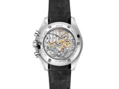 Omega Speedmaster Moonwatch Professional Chronograph Handaufzug Edelstahl 42mm weißes Zifferblatt schwarzes Kautschukband – Herrenuhren Chronograph aus Edelstahl und eloxiertes Aluminium. Das Gehäuse ist rund und silber. Das Kautschuk / Kunststoff / Silikon Armband ist schwarz. Das Zifferblatt ist ein Index in weiß. – Ansicht 4