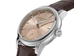 Frederique Constant Classic Date Manufacture Automatik Edelstahl 40mm beiges Zifferblatt schwarzes Lederband – Herrenuhren Uhr mit Datum aus Edelstahl und Leder. Das Gehäuse ist rund und silber. Das Lederarmband Kroko / Alligator ist schwarz. Das Zifferblatt ist ein Index in beige. – Ansicht 2