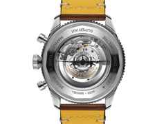 Breitling Super Avi B04 Chronograph GMT 46 Mosquito schwarzes Zifferblatt braunes Lederband – Herrenuhren Chronograph aus Edelstahl und Keramik. Das Gehäuse ist rund und silber. Das Lederarmband ist braun. Das Zifferblatt ist arabisch und schwarz. – Ansicht 4