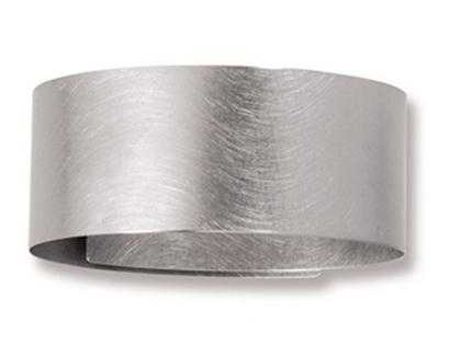 Niessing Armspange Kreis – Armschmuck Armspange aus Edelstahl.