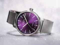 Mühle Glashütte Panova Violett Automatik Edelstahl 40mm Metallband – Herrenuhren Uhr ohne Datum aus Edelstahl. Das Gehäuse ist rund und silber. Das Edelstahlarmband ist silber. Das Zifferblatt ist ein Index in lila. – Ansicht 3