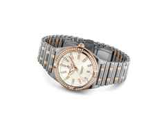 Breitling Chronomat 32 Quarz Edelstahl weißes Zifferblatt mit Brillanten zweifarbiges Metallband – Damenuhren Uhr mit Datum aus 750 Rotgold und Edelstahl. Das Gehäuse ist rund und silber-roségold. Das Edelstahlarmband mit Gold ist silber-roségold. Das Zifferblatt ist ein Index in weiß. – Ansicht 2