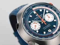 Hamilton American Classic Chrono Matic 50 Limited Edition Automatik Edelstahl 51,5 x 48,5mm blaues Zifferblatt blaues Lederband – Herrenuhren Chronograph aus Edelstahl und Leder. Das Gehäuse ist oval und silber. Das Lederarmband ist blau. Das Zifferblatt ist ein Index in blau. – Ansicht 3