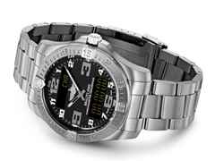 Breitling Aerospace Evo Quarz Titan 43mm schwarzes Zifferblatt Metallband – Herrenuhren Uhr Multifunktion aus Titan. Das Gehäuse ist rund und grau. Das Titanarmband ist grau. Das Zifferblatt ist arabisch und schwarz. – Ansicht 2