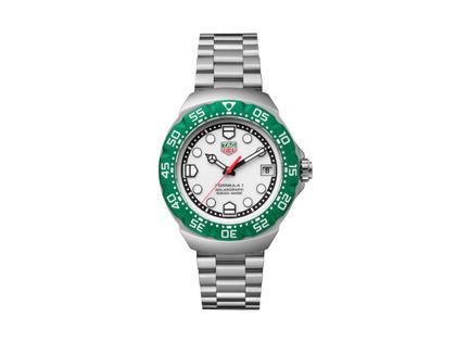 TAG Heuer Formula 1 Solargraph Quarz Edelstahl 38mm weißes Zifferblatt Metallband – Herrenuhren Uhr mit Datum aus Edelstahl und Kunststoff. Das Gehäuse ist rund und silber. Das Edelstahlarmband ist silber. Das Zifferblatt ist ein Index in weiß.