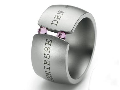 Niessing Courier Ring lila – Ringe Ring aus Edelstahl.