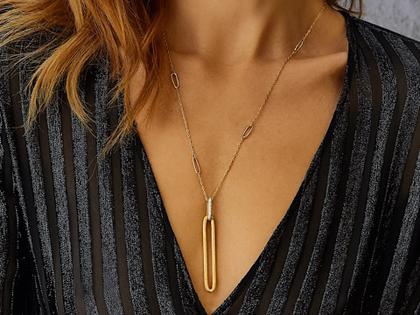 Nanis Libera Kette mit Anhänger Gelbgold groß – Halsschmuck Collier aus 750 Gelbgold. – Ansicht 5