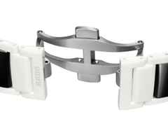 Rado True Square Open Heart Diamonds Automatik Keramik 38mm weißes Zifferblatt weißes Keramikband limitiert – Herrenuhren Uhr ohne Datum aus Keramik und Titan. Das Gehäuse ist quadratisch und weiß. Das Keramikarmband ist weiß. Das Zifferblatt ist skelettiert und weiß. – Ansicht 5