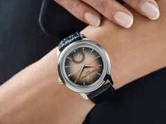 Frederique Constant Classics Moneta Handaufzug Edelstahl 38,5mm braunes Zifferblatt schwarzes Lederband limitiert – Herrenuhren Uhr ohne Datum aus Edelstahl und Leder. Das Gehäuse ist rund und silber. Das Lederarmband ist schwarz. Das Zifferblatt ist ein Index in braun. – Ansicht 9