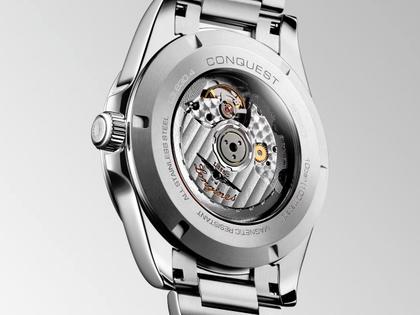 Longines Conquest Automatik Edelstahl 41mm braunes Zifferblatt Metallband – Herrenuhren Uhr mit Datum aus Edelstahl. Das Gehäuse ist rund und silber. Das Edelstahlarmband ist silber. Das Zifferblatt ist ein Index in braun. – Ansicht 3