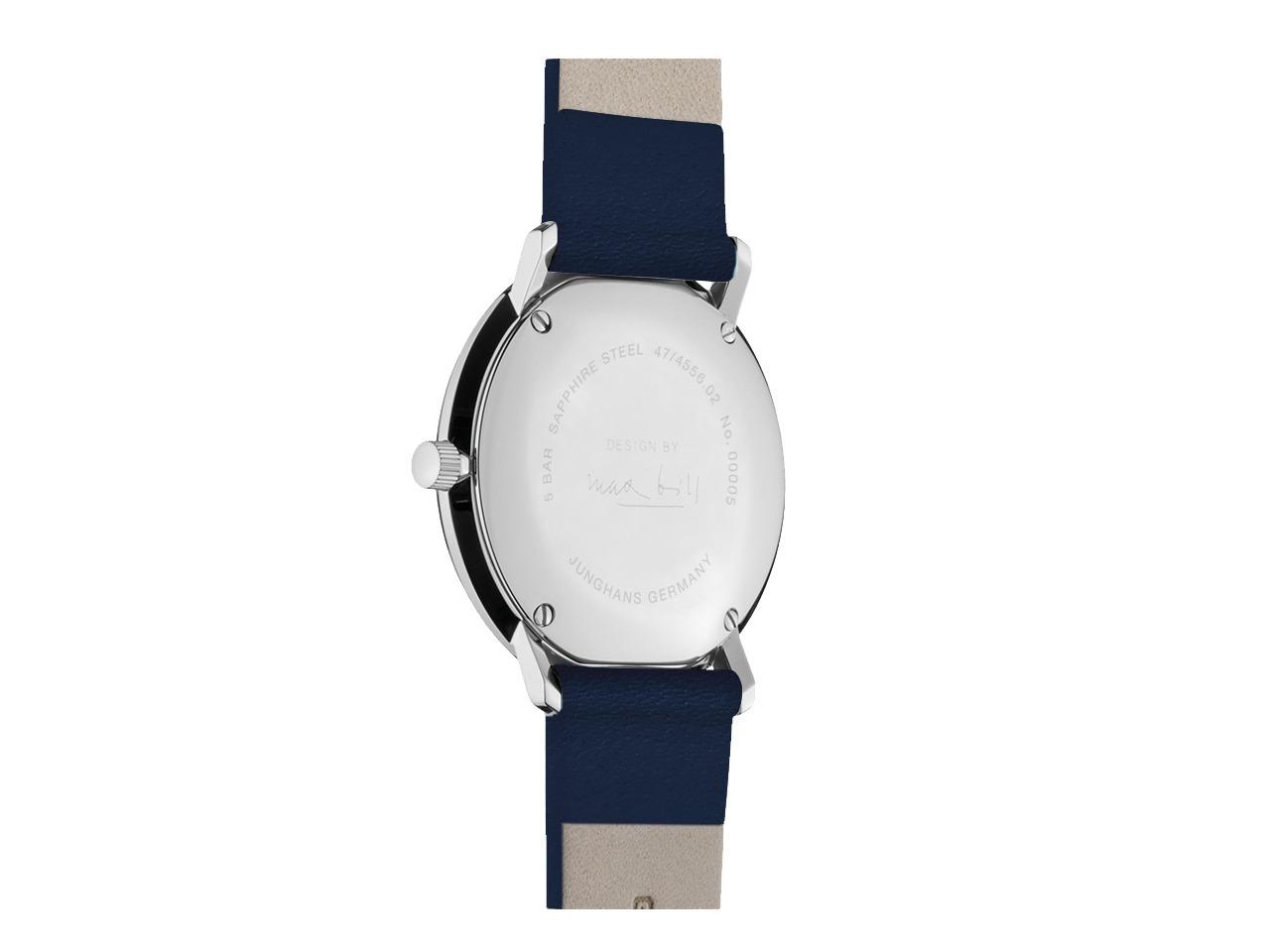 Junghans Max Bill Damen Quarz Edelstahl 32,7mm weißes Zifferblatt dunkelblaues Lederband – Damenuhren Uhr mit Datum aus Edelstahl. Das Gehäuse ist rund und silber. Das Lederarmband ist blau. Das Zifferblatt ist arabisch Index und weiß. – Ansicht 2