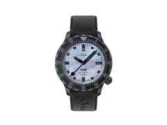 Sinn Spezialuhren U50 S Taucheruhr Automatik U‑Boot‑Stahl 41mm Perlmuttzifferblatt schwarzes Silikonband – Herrenuhren Uhr mit Datum aus Edelstahl und PVD beschichtet. Das Gehäuse ist rund und schwarz. Das Kautschuk / Kunststoff / Silikon Armband ist schwarz. Das Zifferblatt ist ein Index in schwarz.