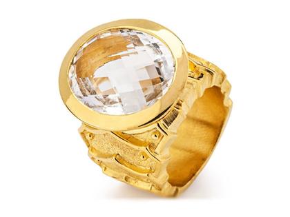 Drachenfels Design Sternenglanz und Schattentanz Ring Rüstungsring groß Bergkristall gelbgoldplattiert – Ringe Ring aus 925 Silber.