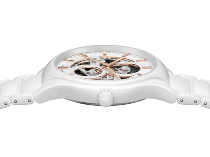 Rado True Round Automatic Open Heart Keramik 40mm weißes Zifferblatt weißes Keramikband – Herrenuhren Uhr ohne Datum aus Keramik und Titan. Das Gehäuse ist rund und weiß. Das Keramikarmband ist weiß. Das Zifferblatt ist ein Index in weiß. – Ansicht 3