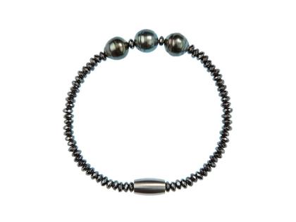 Monika Seitter Kanaloa Burotu Armband mit Perlen – Armschmuck Armband aus Edelstahl.