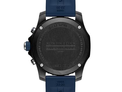 Breitling Endurance Pro 44 Chronograph Quarz Breitlight schwarzes Zifferblatt blaues Kautschukband – Herrenuhren Chronograph aus Sonstiges. Das Gehäuse ist rund und schwarz. Das Kautschuk / Kunststoff / Silikon Armband ist blau. Das Zifferblatt ist arabisch und schwarz. – Ansicht 2