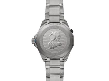 TAG Heuer Aquaracer Professional 500 Date Automatik Titan 42mm schwarzes Zifferblatt Metallband limitiert – Herrenuhren Uhr mit Datum aus Keramik und Titan. Das Gehäuse ist rund und silber. Das Titanarmband ist silber. Das Zifferblatt ist ein Index in schwarz. – Ansicht 5