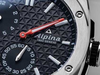 Alpina Alpiner x Fratello Extreme Regulator Automatik Edelstahl 41mm schwarzes Zifferblatt Metallband – Herrenuhren Uhr ohne Datum aus Edelstahl. Das Gehäuse ist rund und silber. Das Edelstahlarmband ist silber. Das Zifferblatt ist ein Index in schwarz. – Ansicht 7