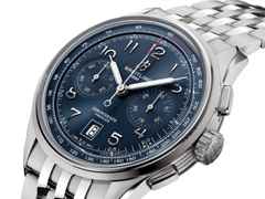Breitling Premier B01 Chronograph 42 Automatik Edelstahl blaues Zifferblatt Metallband – Herrenuhren Chronograph aus Edelstahl und Leder. Das Gehäuse ist rund und silber. Das Edelstahlarmband ist silber. Das Zifferblatt ist arabisch und blau. – Ansicht 3