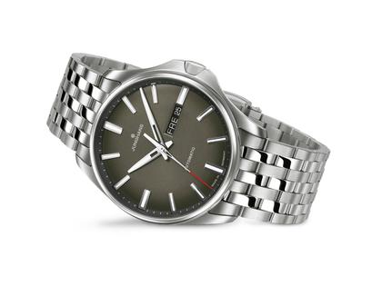 Junghans Meister S Automatic Edelstahl 40mm olivgrünes Zifferblatt Metallband – Herrenuhren Uhr mit Datum aus Edelstahl. Das Gehäuse ist rund und silber. Das Edelstahlarmband ist silber. Das Zifferblatt ist ein Index in grün. – Ansicht 2