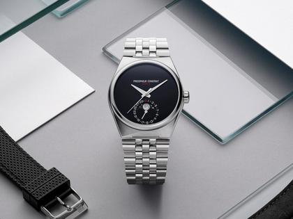 Frederique Constant Highlife Moonphase Date Manufacture Time+Tide Automatik Edelstahl 39mm schwarzes Onyx Zifferblatt – Herrenuhren Uhr mit Datum aus Edelstahl und Leder. Das Gehäuse ist rund und silber. Das Edelstahlarmband ist silber. Das Zifferblatt ist ohne Zeichen und schwarz. – Ansicht 4