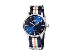 Mühle Glashütte Panova Blau Automatik Edelstahl 40mm blau-weißes Textilband – Herrenuhren Uhr ohne Datum aus Edelstahl und Leder. Das Gehäuse ist rund und silber. Das Textilarmband ist blau. Das Zifferblatt ist ein Index in blau.