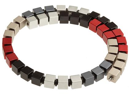 Apero Würfelkette 8mm Farbverlauf 13 – Halsschmuck Collier aus Aluminium, Edelstahl und und .